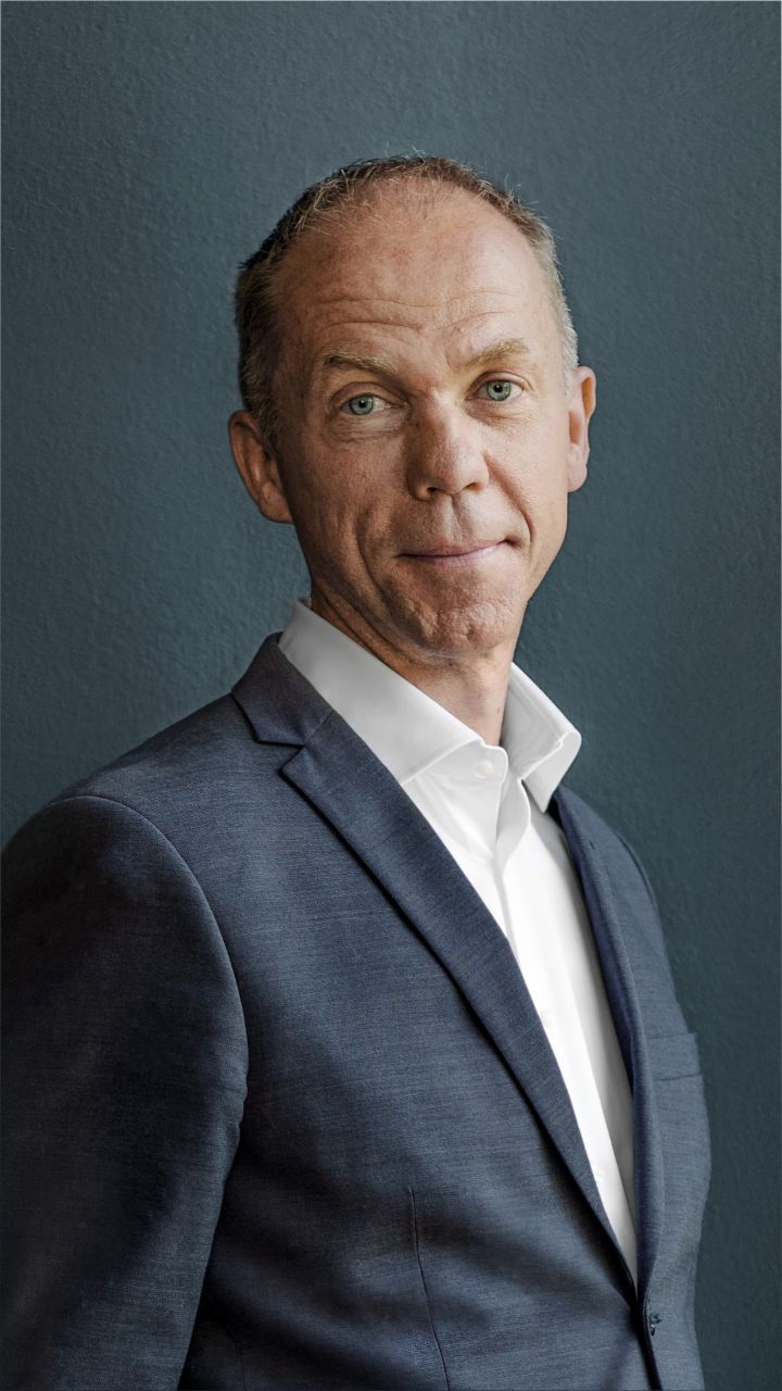 Portait of Mathias Carlbaum in color