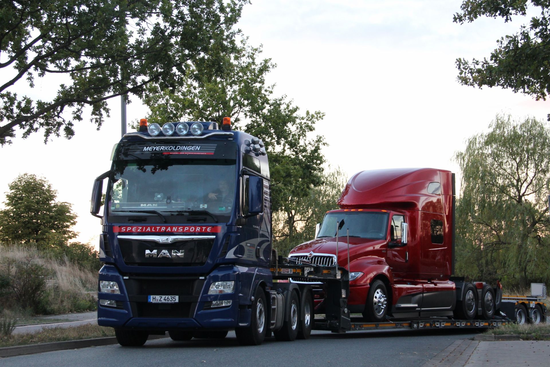 LT Truck from International LT Truck in Hannover