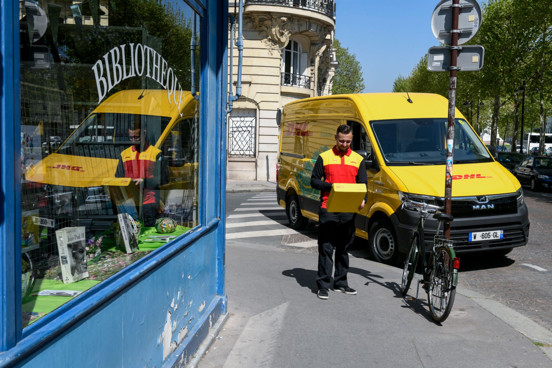 MAN Truck & Bus bietet mit dem Elektro-Transporter eTGE ein ideales Fahrzeug für Paketdienste