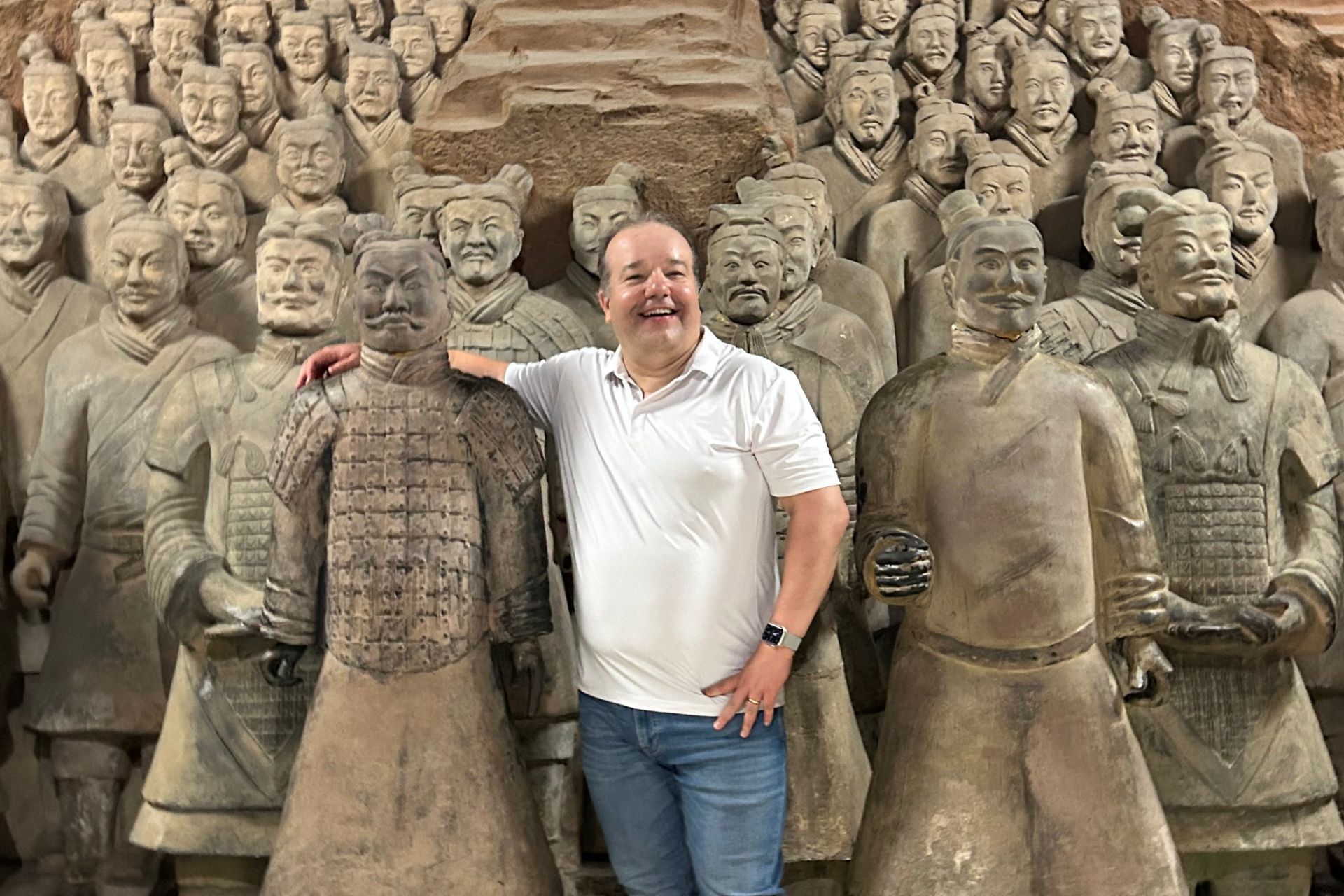 Ronaldo Candido da Silva Jr_Terracotta-Army Ronaldo Candido da Silva Jr. by the Terracotta-Army in the Mausoleum of the First Qin Emperor.