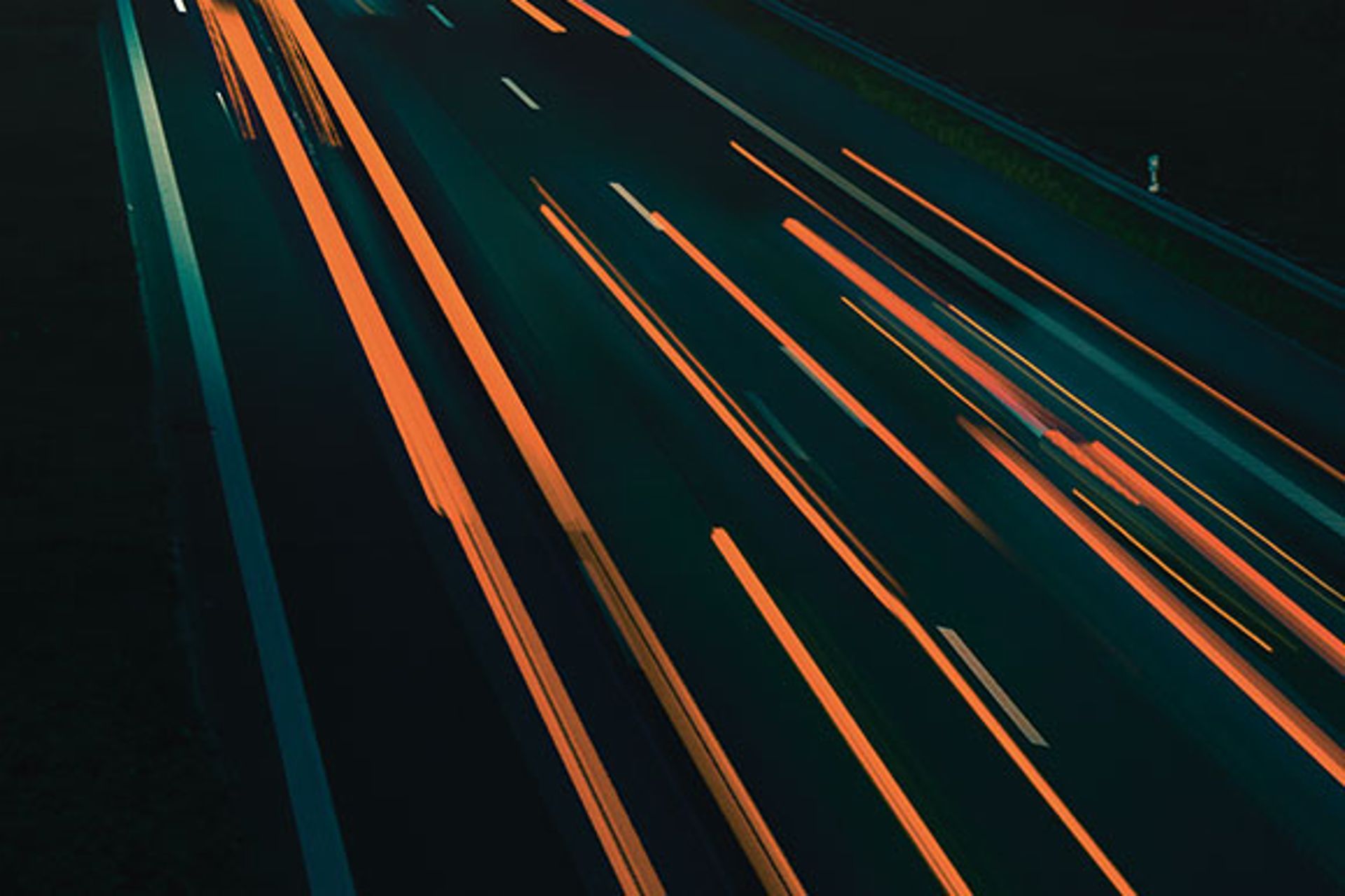 Electric drive systems play a decisive role in transportation, providing the opportunity to use electricity from renewable resources directly for transporta
                     